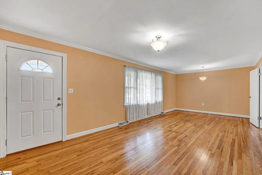 1173 Brook Road Clinton, SC 29325