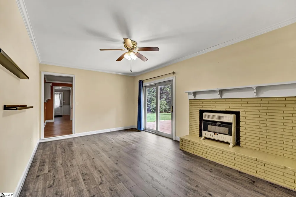 1173 Brook Road Clinton, SC 29325