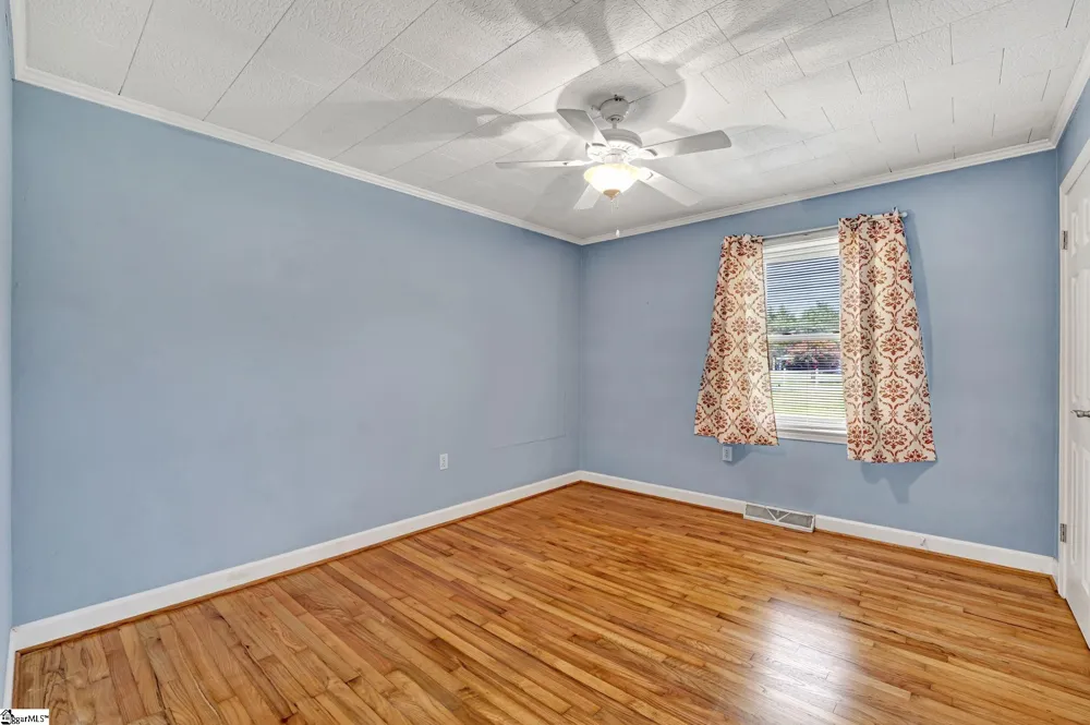 1173 Brook Road Clinton, SC 29325
