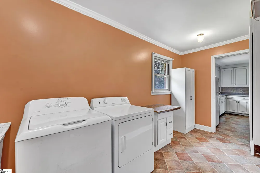1173 Brook Road Clinton, SC 29325