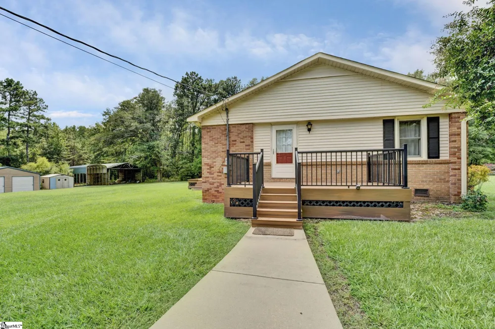 1173 Brook Road Clinton, SC 29325