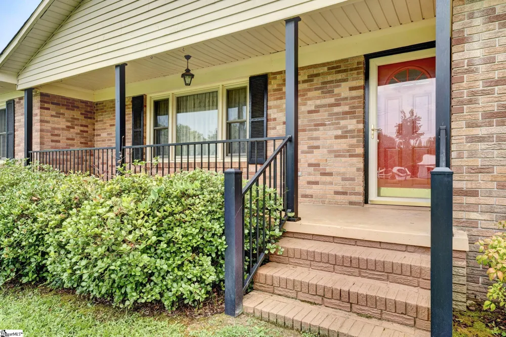 1173 Brook Road Clinton, SC 29325