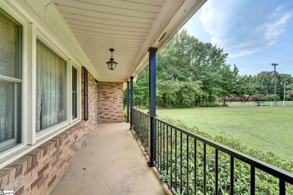 1173 Brook Road Clinton, SC 29325