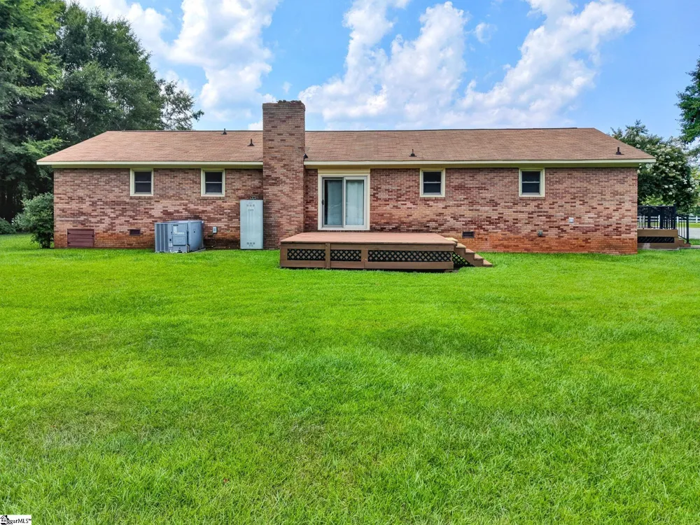 1173 Brook Road Clinton, SC 29325