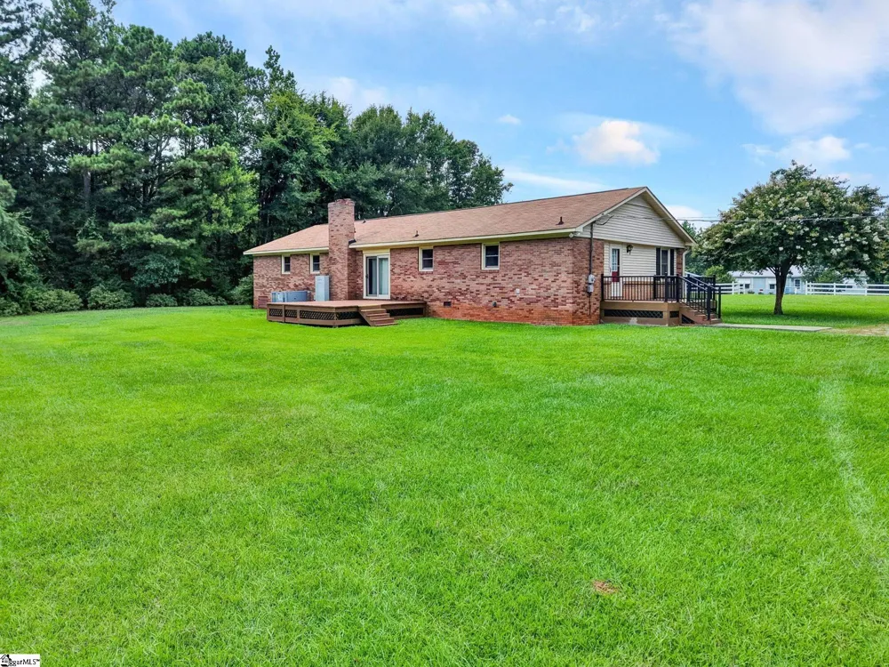 1173 Brook Road Clinton, SC 29325
