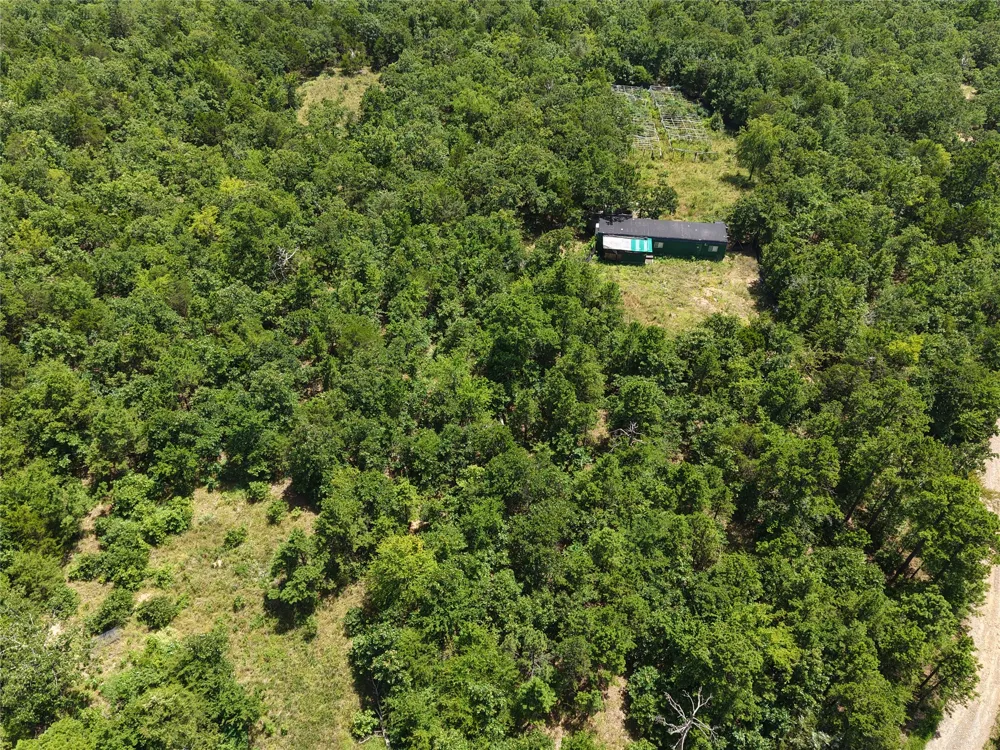 39981 Lloyd Lane Wister, OK 74966