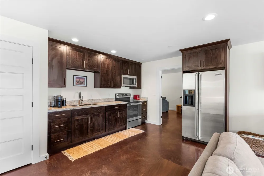 1325 Great Horned Owl Lane Oak Harbor, WA 98277