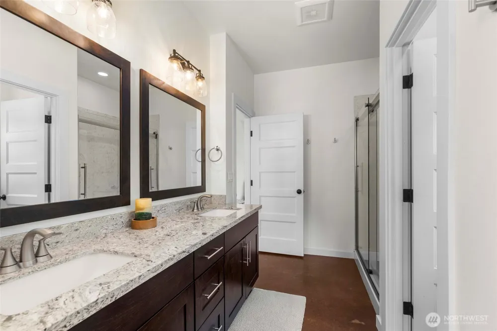 1325 Great Horned Owl Lane Oak Harbor, WA 98277