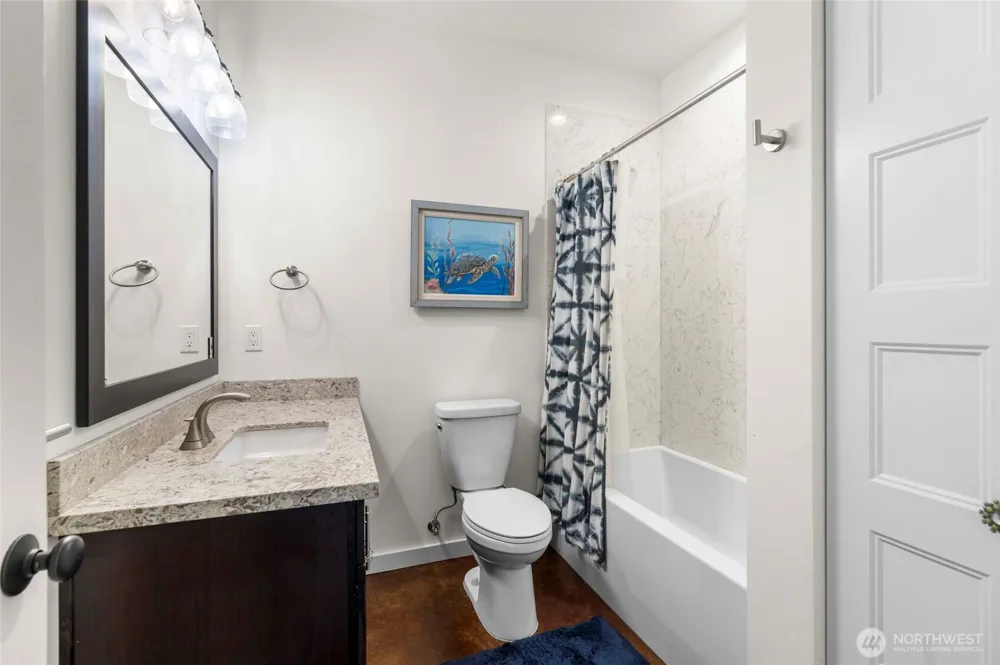 1325 Great Horned Owl Lane Oak Harbor, WA 98277