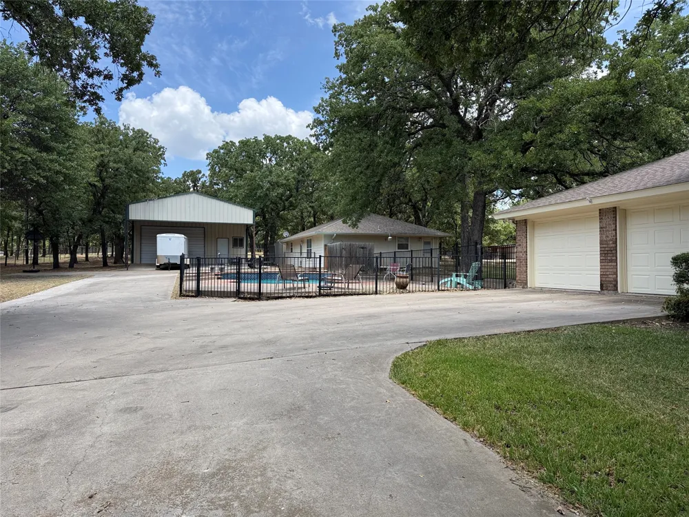136 Busey Boulevard Decatur, TX 76234
