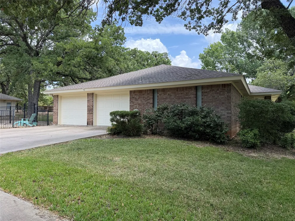 136 Busey Boulevard Decatur, TX 76234