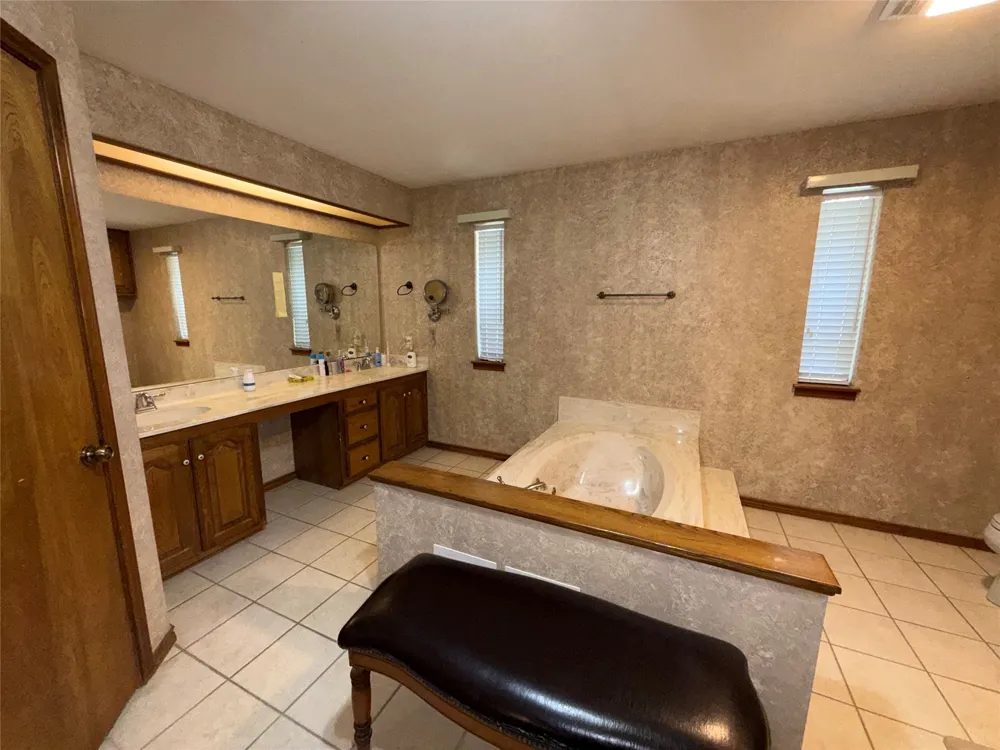 136 Busey Boulevard Decatur, TX 76234