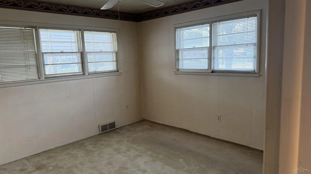 2609 S Outer Drive Drive Buena Vista Charter Township, MI 48601