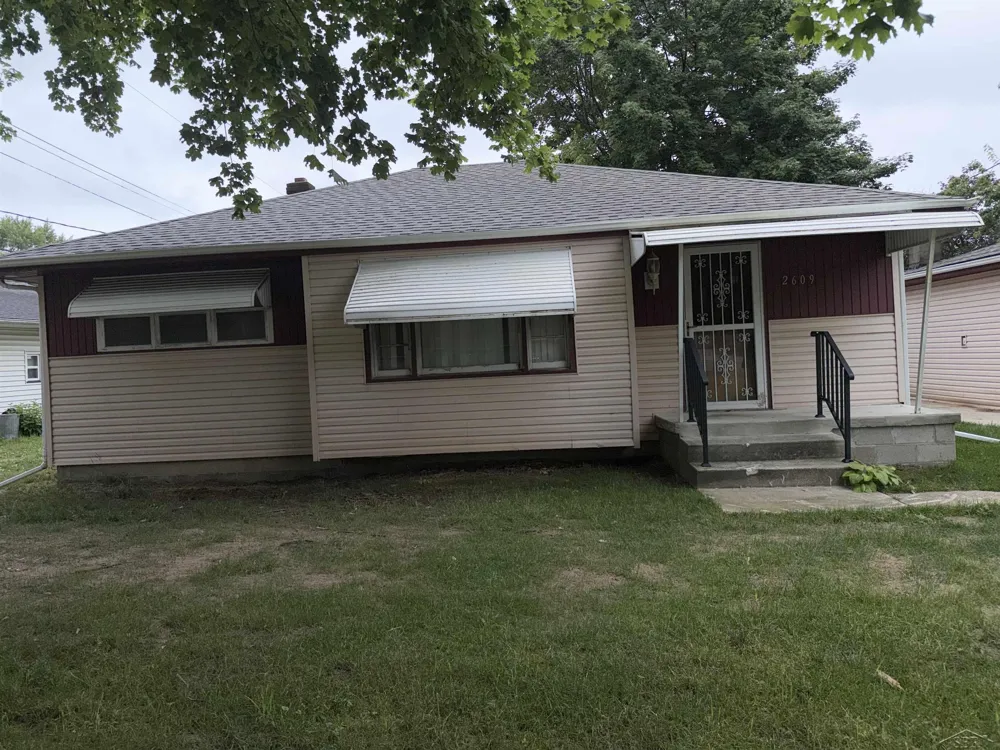 2609 S Outer Drive Drive Buena Vista Charter Township, MI 48601