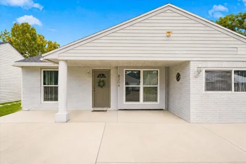 8304 RIVERBOAT DRIVE