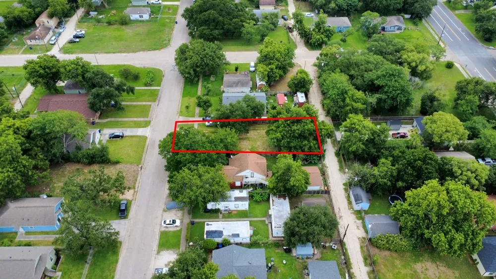 111 6th Avenue Texas City, TX 77590