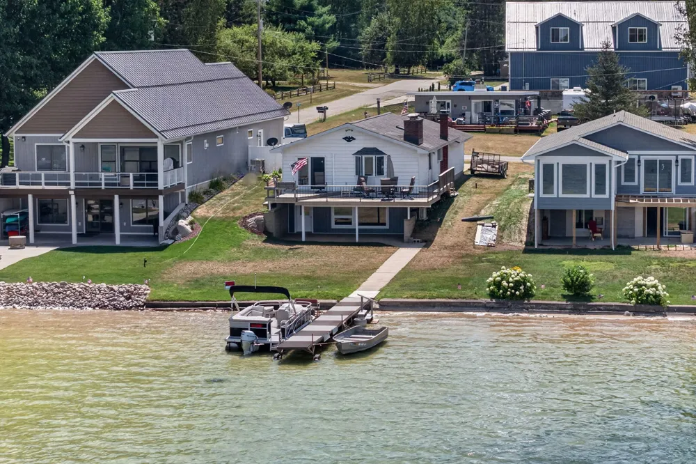 8758 Pike Street Mecosta, MI 49332