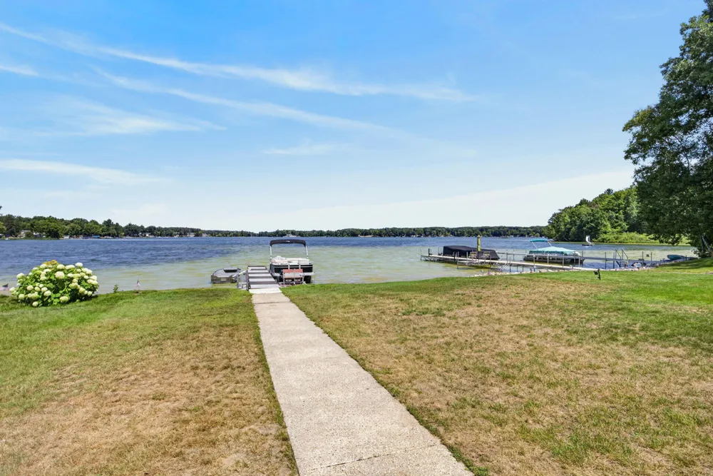 8758 Pike Street Mecosta, MI 49332