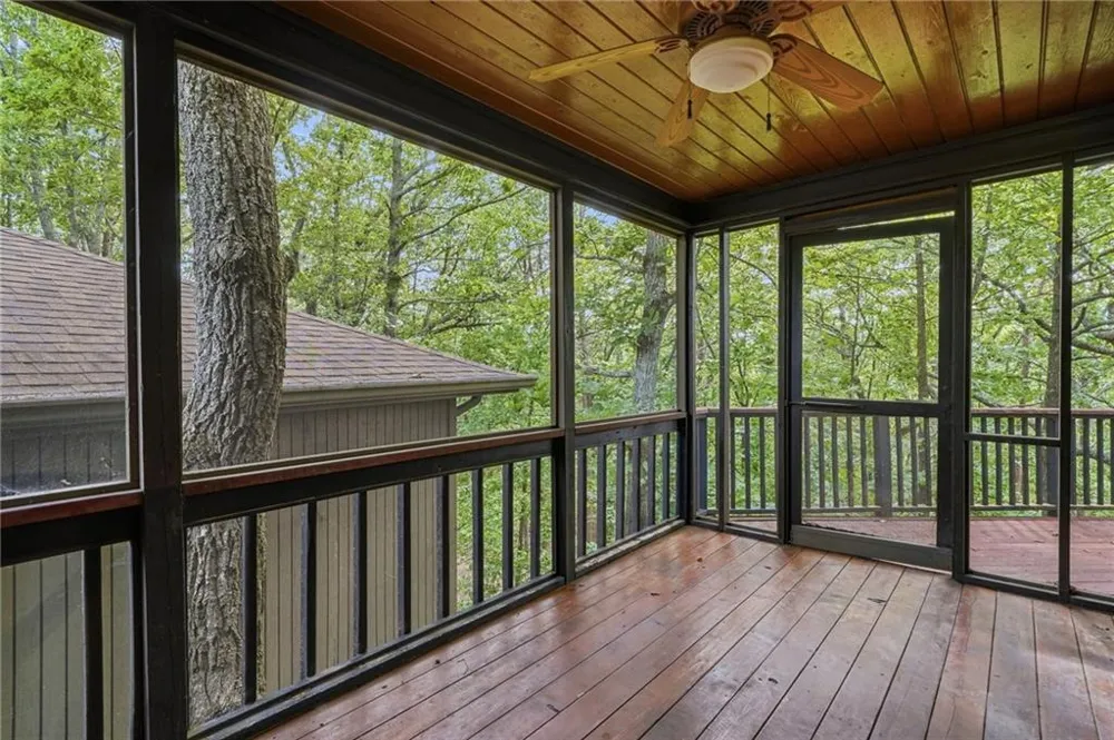 214 Ponderosa Lane Waleska, GA 30183