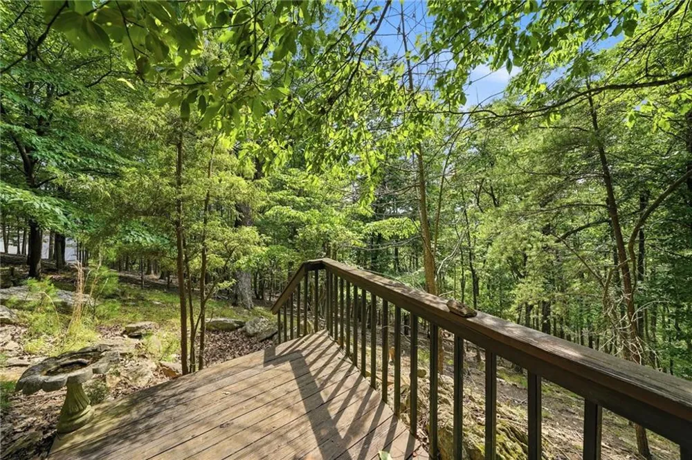 214 Ponderosa Lane Waleska, GA 30183
