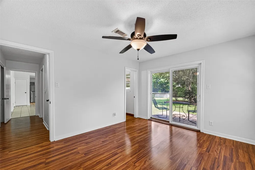 5114 Beechnut Street Houston, TX 77096