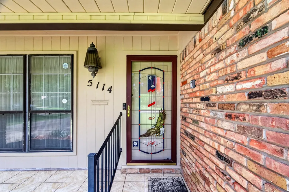 5114 Beechnut Street Houston, TX 77096