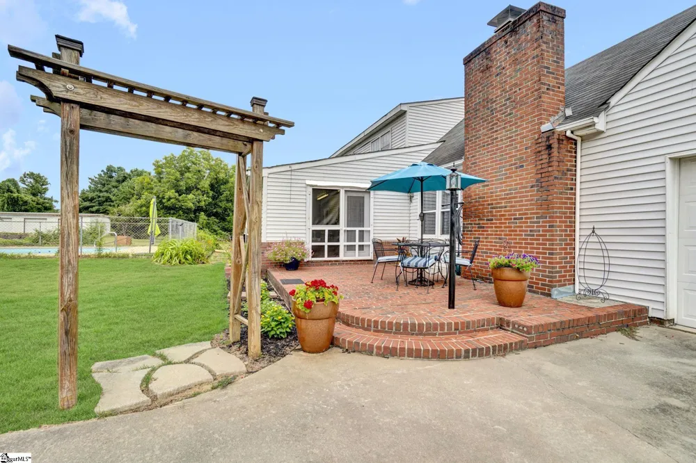 1154 Sandy Spring Road Laurens, SC 29360