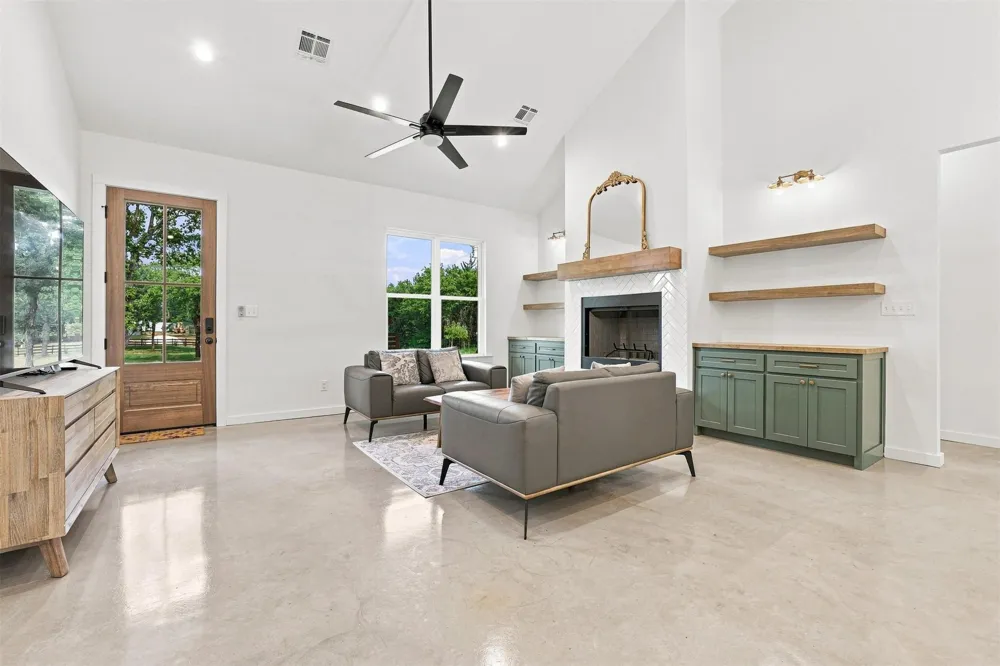 8587 Texoma Hills Kingston, OK 73439