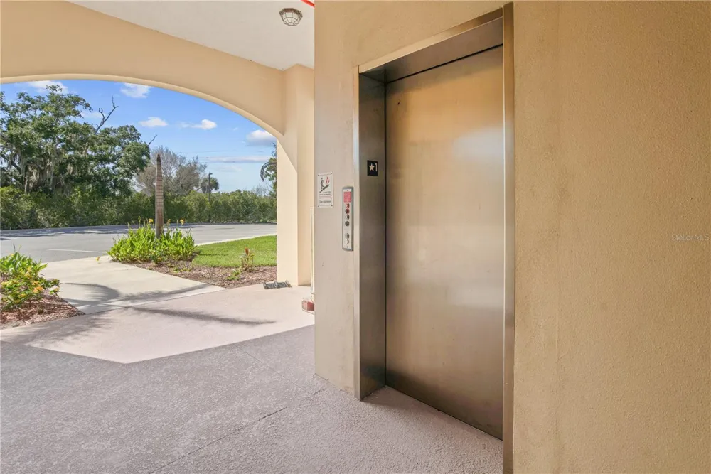 735 W PILOT LANE #506 Merritt Island, FL 32952