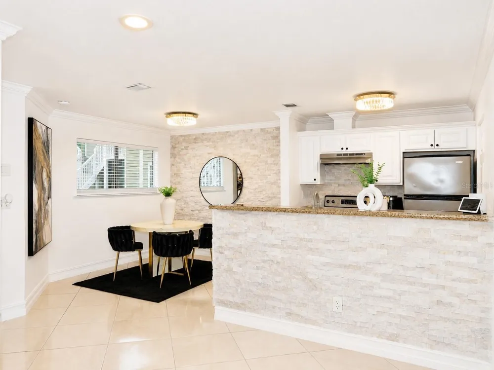 7298 ULMERTON ROAD #307 Largo, FL 33771