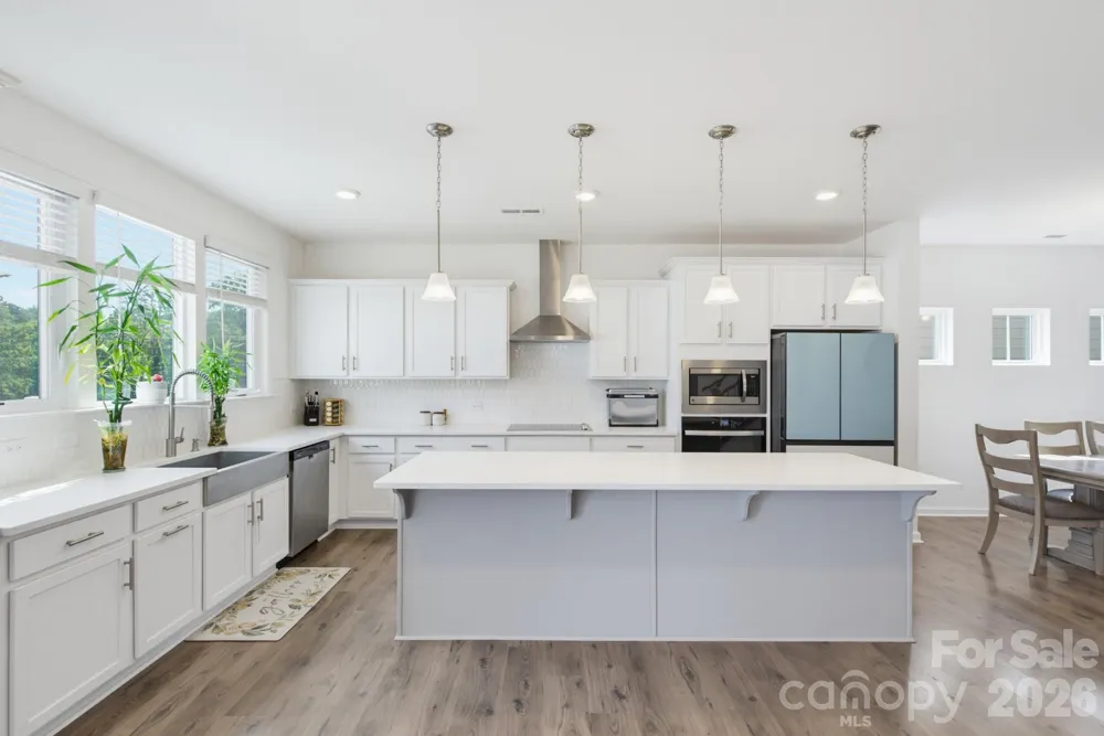5016 Mooreland Oaks Way Mount Holly, NC 28120