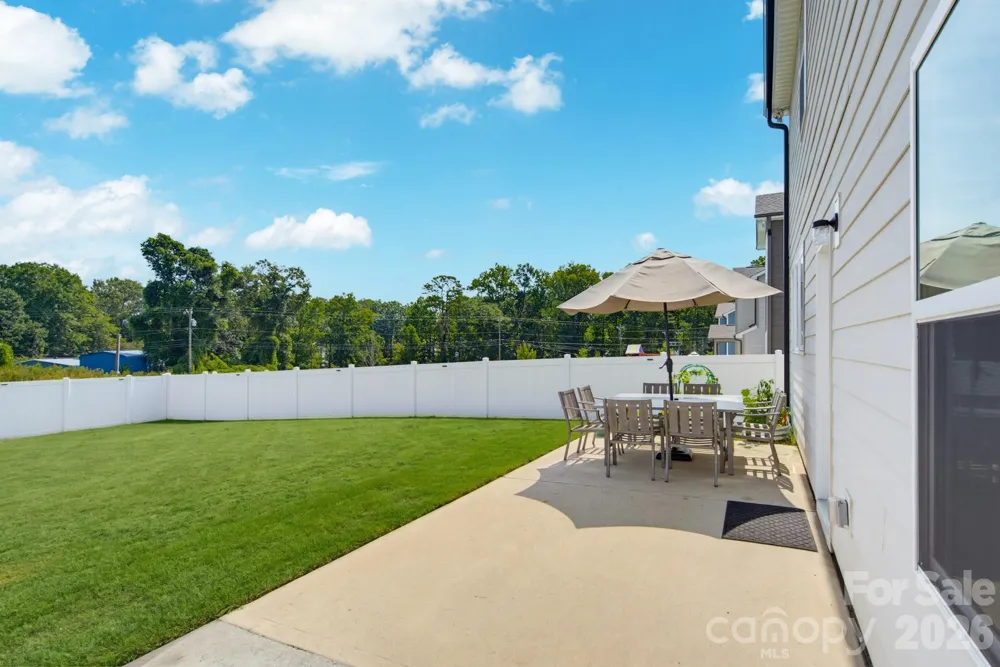 5016 Mooreland Oaks Way Mount Holly, NC 28120