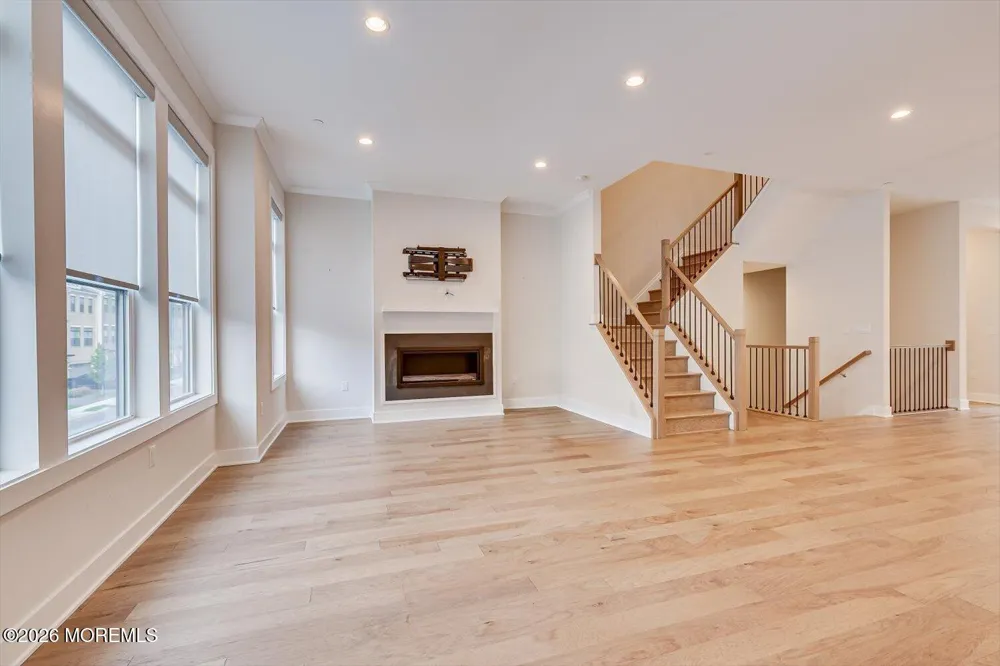 16 Valiant Court Middletown, NJ 07748