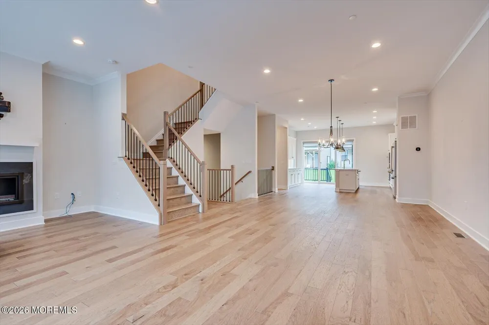 16 Valiant Court Middletown, NJ 07748
