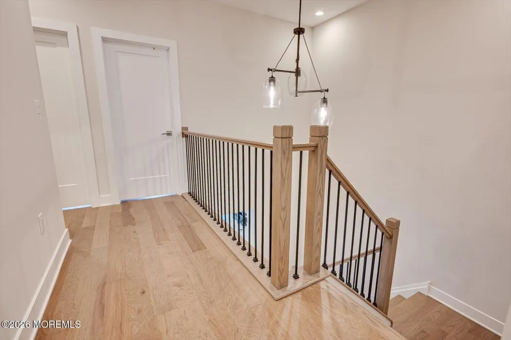 16 Valiant Court Middletown, NJ 07748