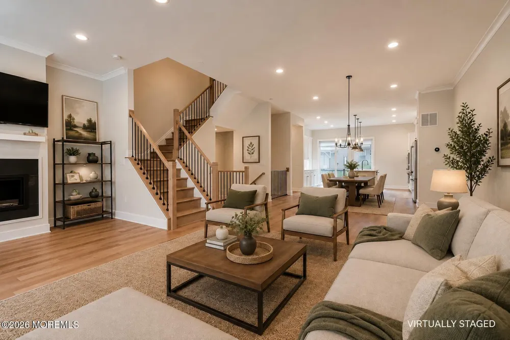 16 Valiant Court Middletown, NJ 07748