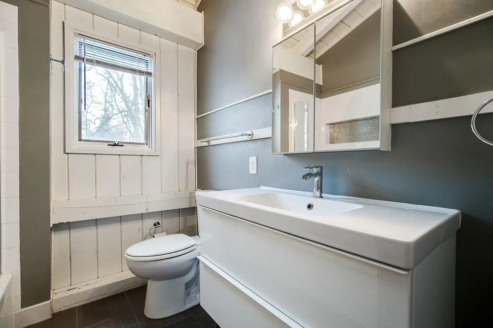 2730 Orchard Lane Excelsior, MN 55331