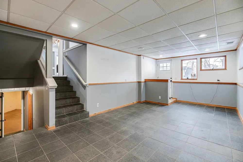 2730 Orchard Lane Excelsior, MN 55331