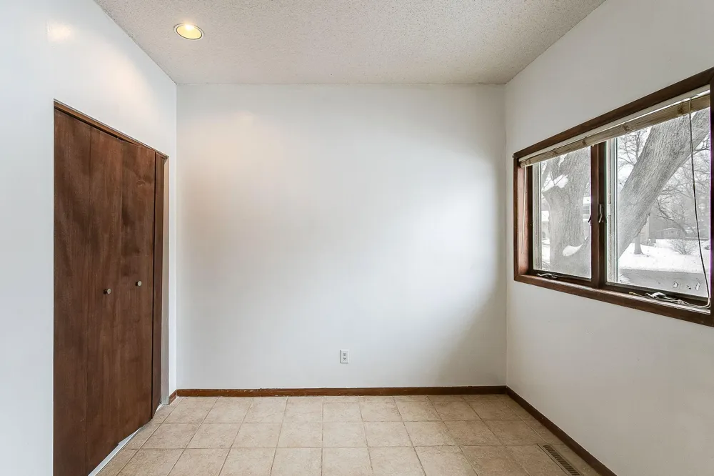 2730 Orchard Lane Excelsior, MN 55331