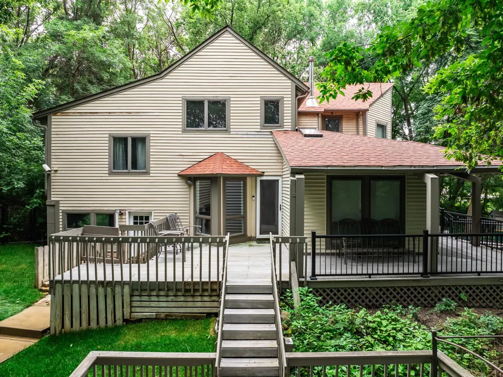 2730 Orchard Lane Excelsior, MN 55331