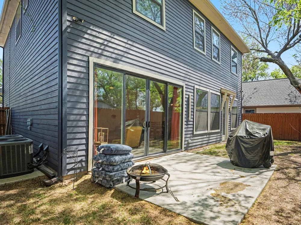 324 S Main Street Cedar Hill, TX 75104