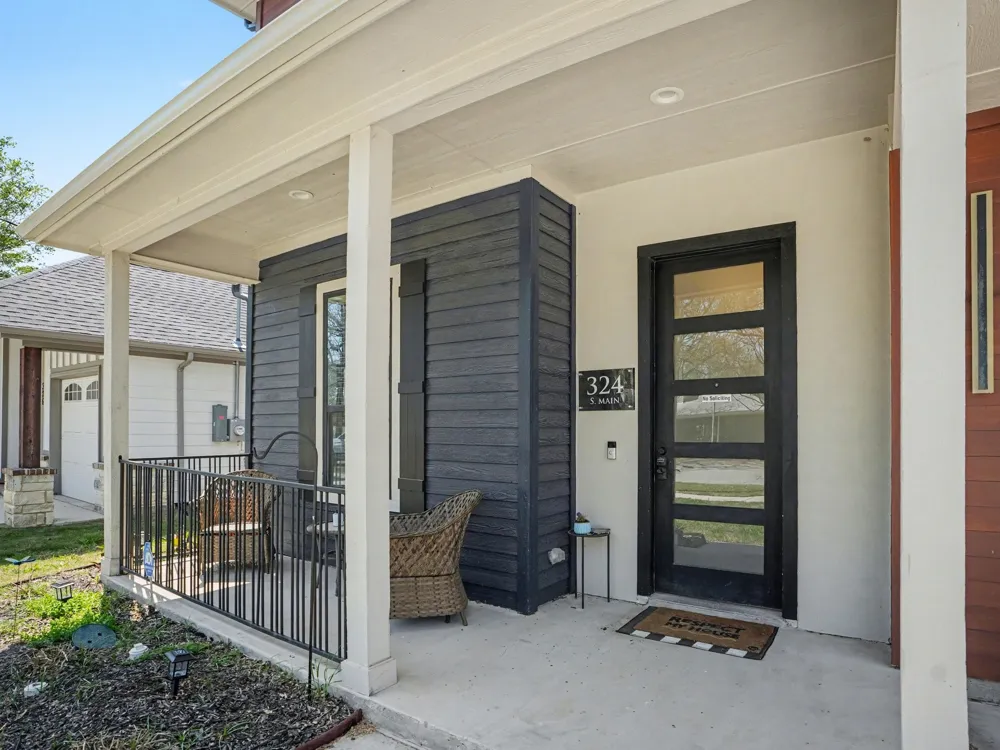 324 S Main Street Cedar Hill, TX 75104