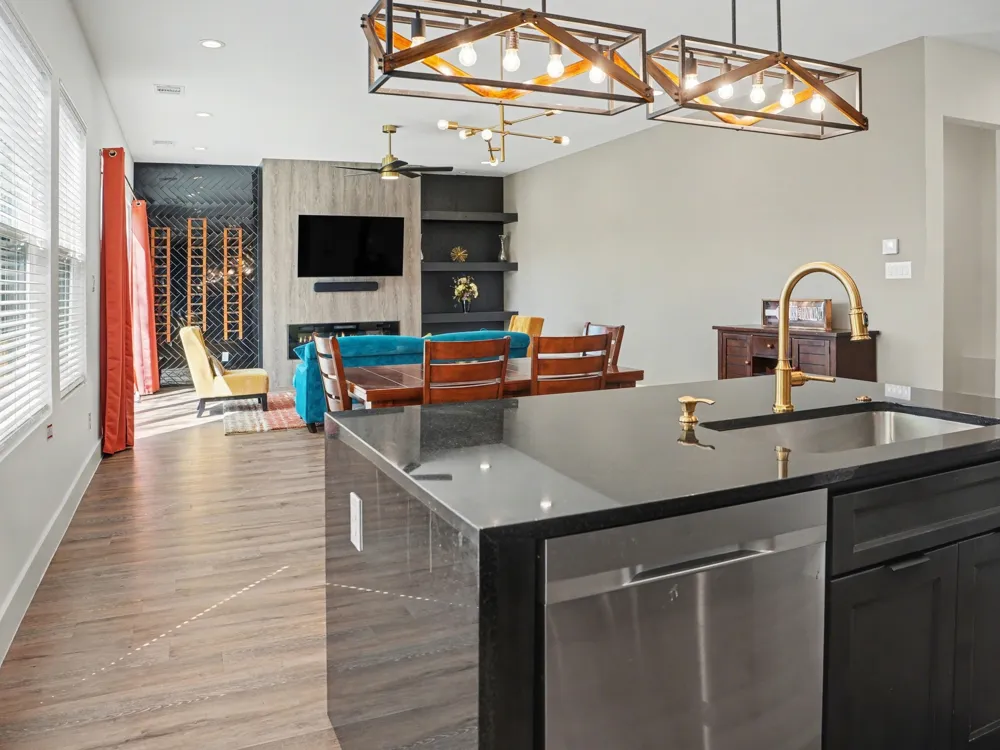 324 S Main Street Cedar Hill, TX 75104