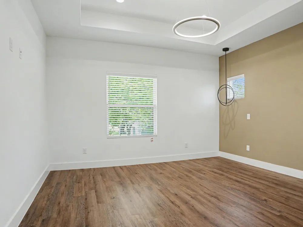 324 S Main Street Cedar Hill, TX 75104