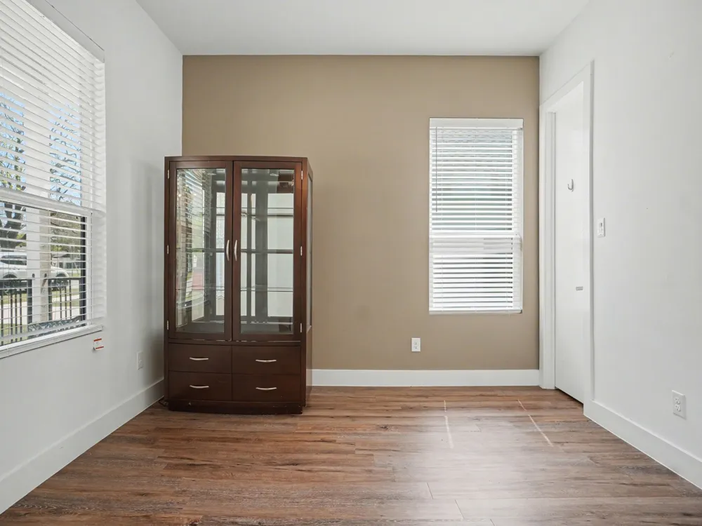 324 S Main Street Cedar Hill, TX 75104