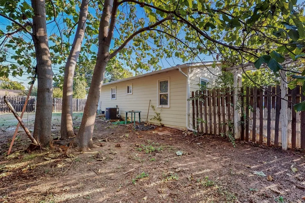 700 Broadway Avenue Euless, TX 76040