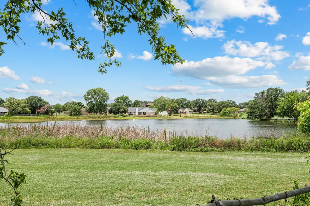 103 Park Trail Place Joshua, TX 76058