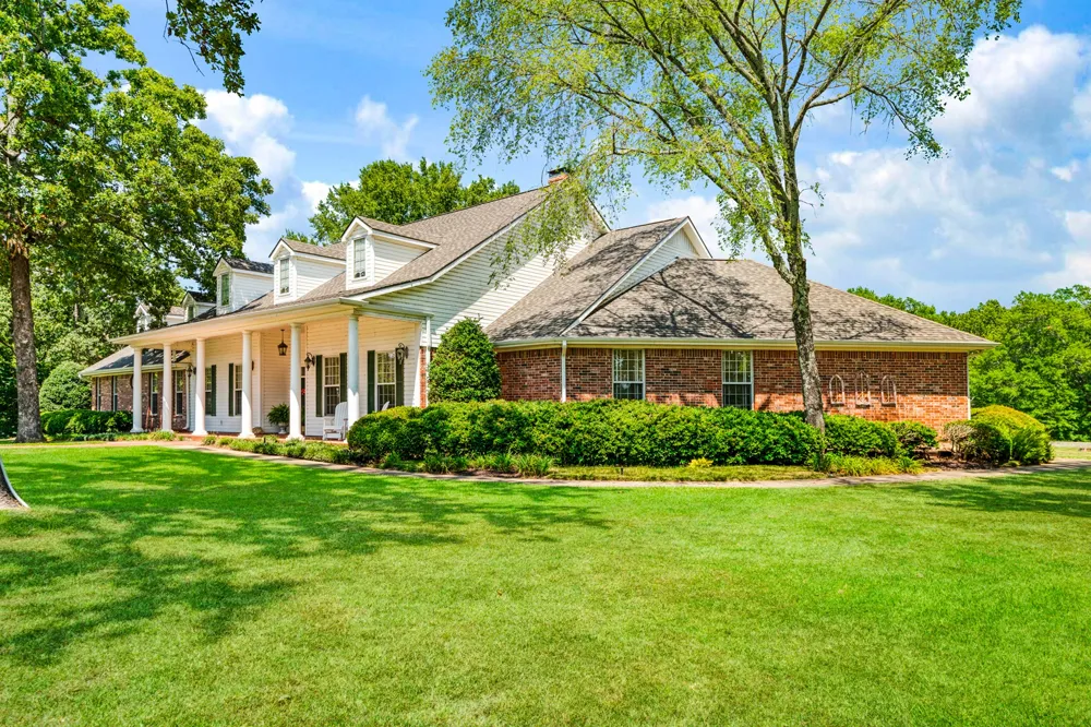 618 County Road 33970 Powderly, TX 75473