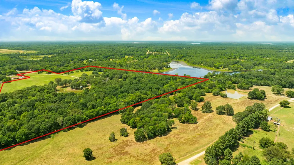 618 County Road 33970 Powderly, TX 75473