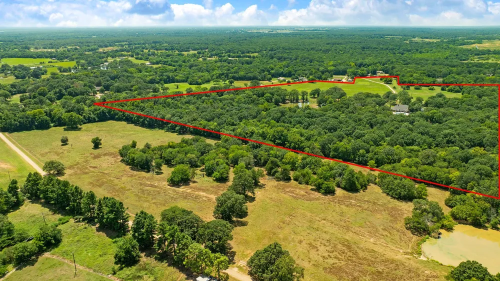 618 County Road 33970 Powderly, TX 75473
